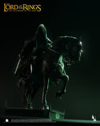 The Lord of the Rings Nazgûl (Ringwraith) Deluxe 1:6 zbirateljska figurica znamke INART