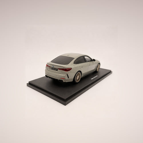 BMW Alpina B4 Gran Coupé (G26) – Gris Fashion Escala 1:18 de GT Spirit