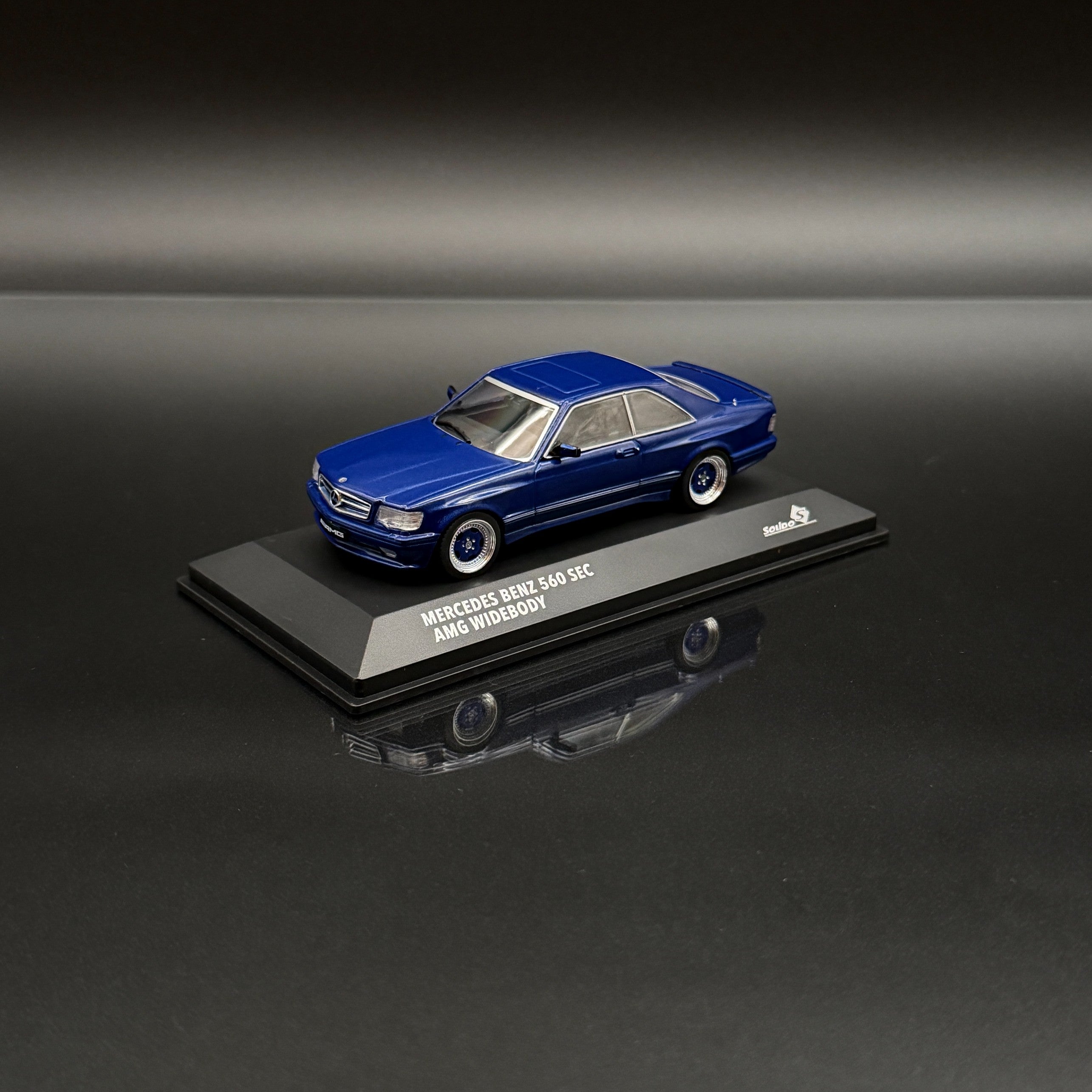Mercedes-Benz 560 SEC AMG Widebody 1990 Linarite Blue Pearl 1:43 Model Car