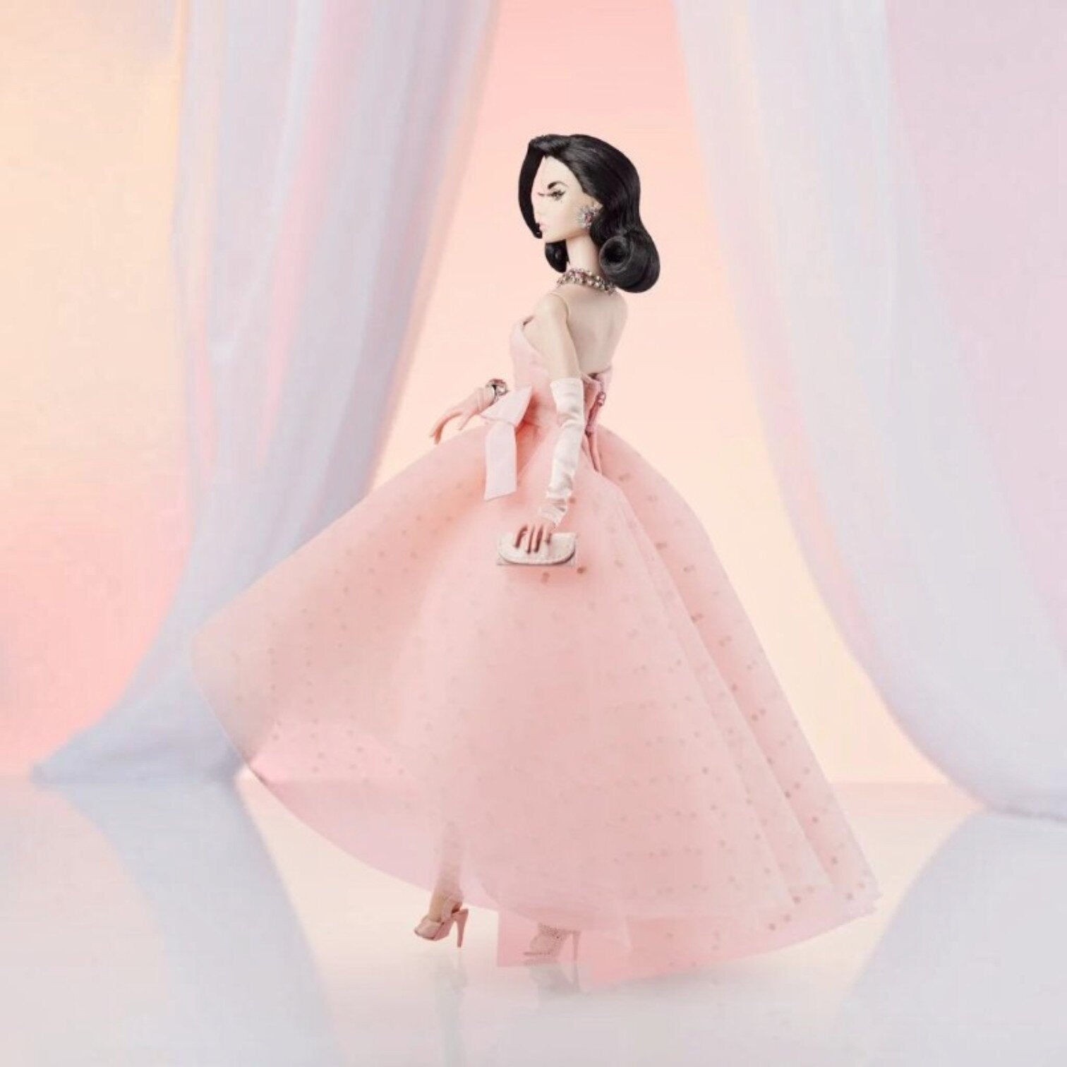 The Poppy Parker® Collection: 15th Anniversary Celebration Pink Of Perfection Dressed Doll 2024 – Integrity Toys – view 3