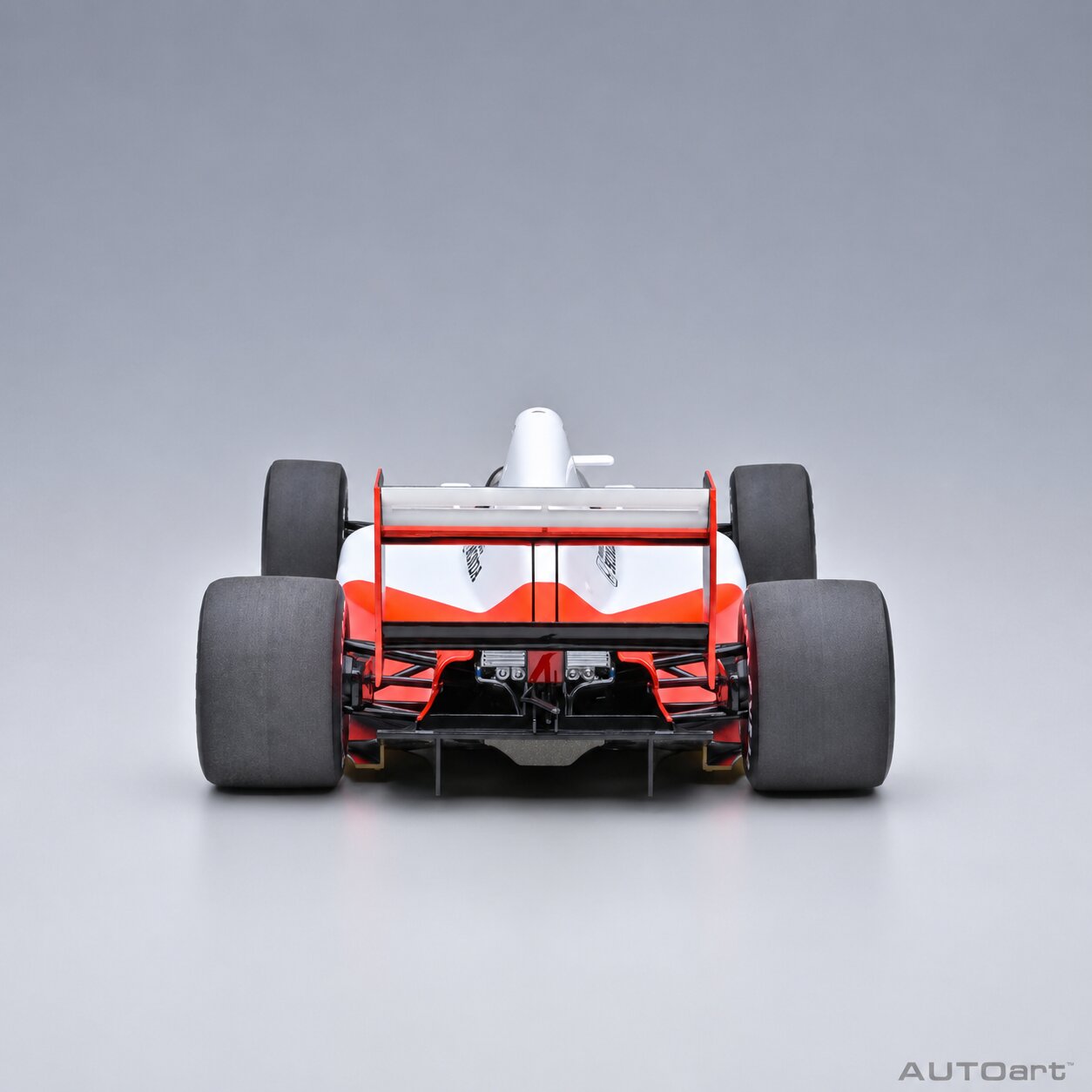McLaren Honda MP4/6 #1 1991 – Ayrton Senna World Champion (Includes Marlboro Decals) 1:18 Scale – AUTOart – view 3