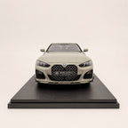 BMW Alpina B4 Gran Coupé (G26) – Gris Fashion Escala 1:18 de GT Spirit