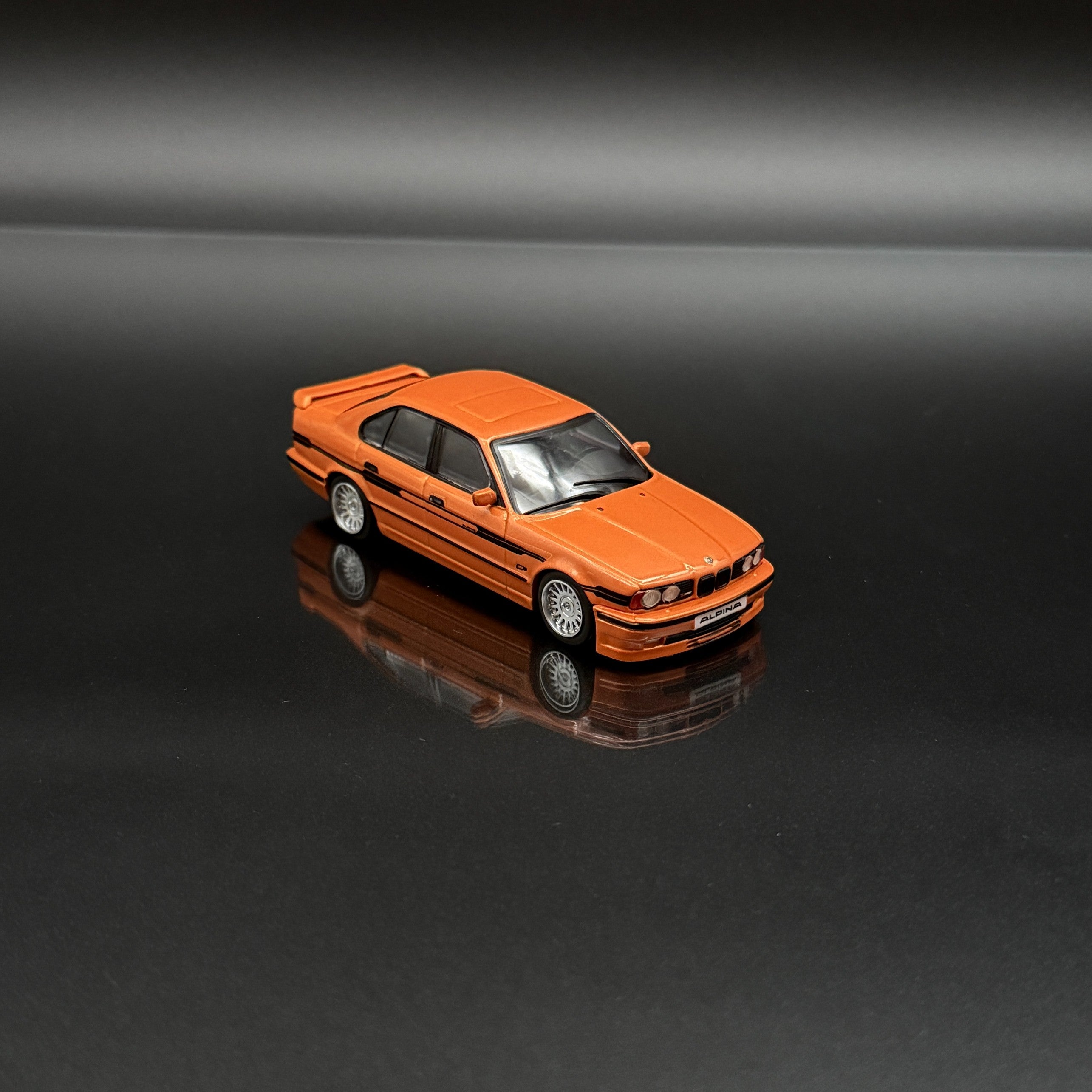 Alpina B10 Biturbo 1994 Orange 1:43 Classic BMW Performance Model Car