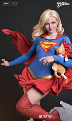 Socha Supergirl – DC Comics v mierke 1:3 od JND Studios