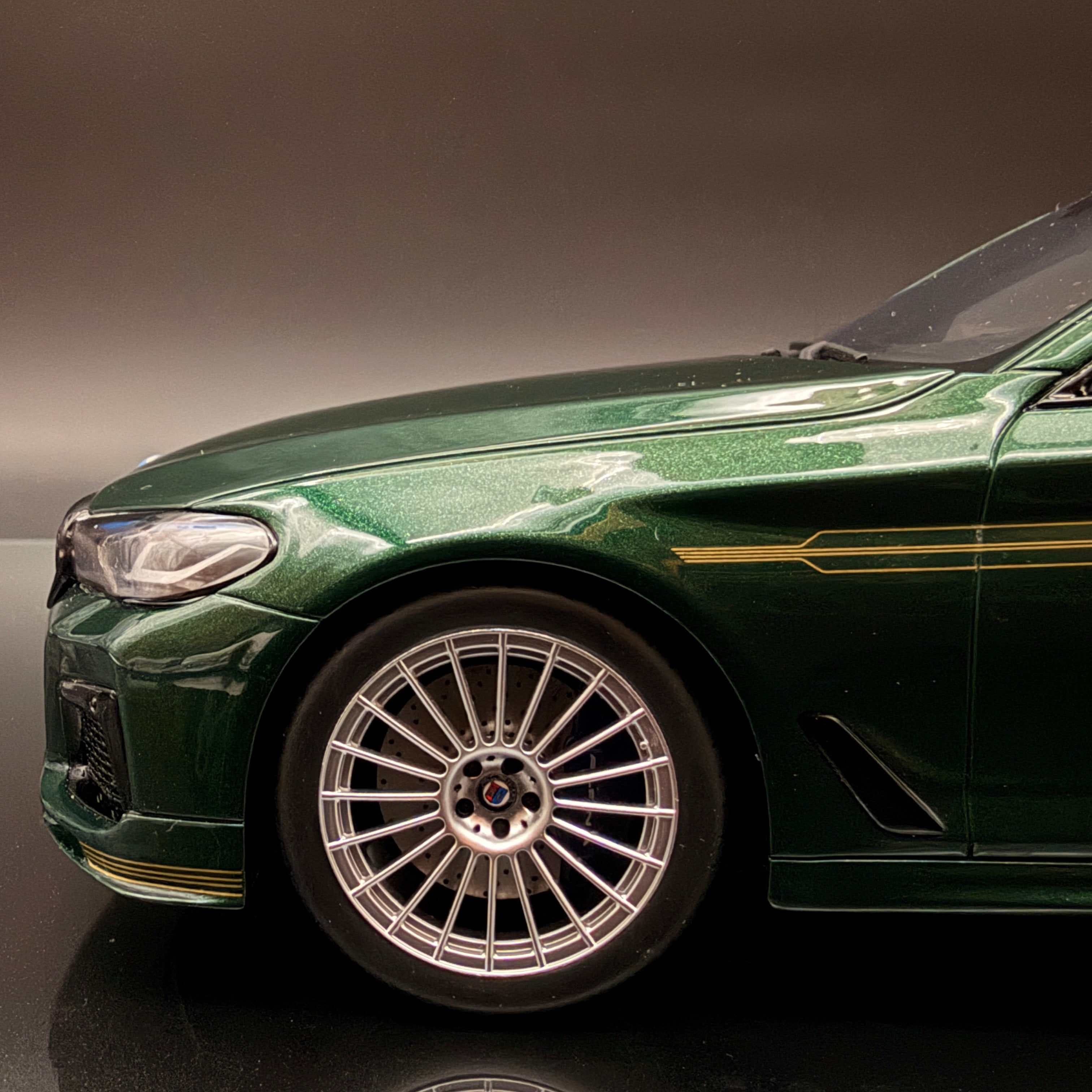宝马 Alpina B5 Touring G31 1:18 GT Spirit 限量 999 台 – 奢华收藏模型