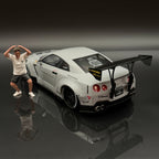 Nissan GT-R R35 Liberty Walk 2.0 2024 灰色 1:18 Solido 宽体模型车