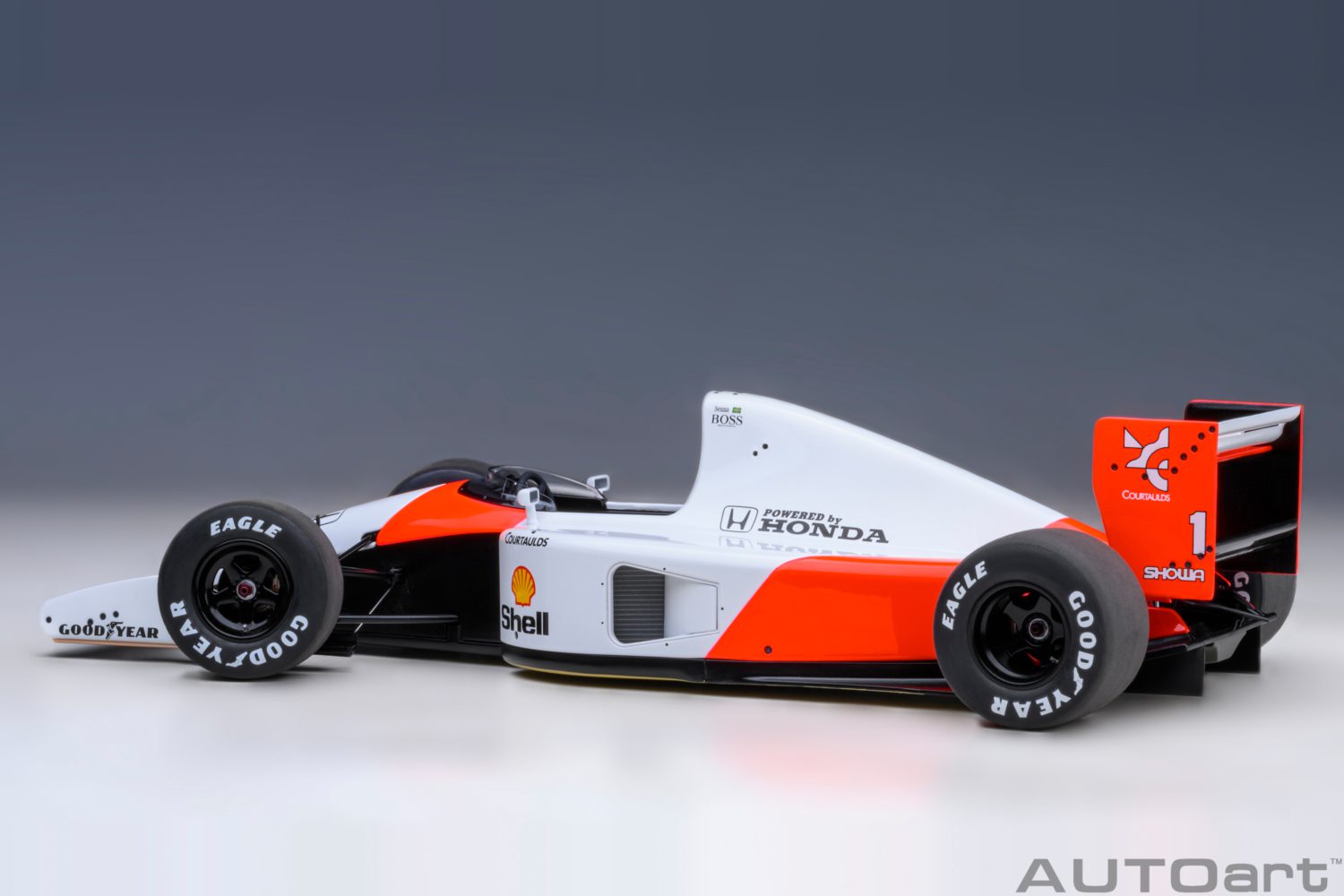 McLaren MP4/6 Honda #1 – Ayrton Senna Weltmeister, Großer Preis von Japan 1991 im Maßstab 1:18 von AUTOart