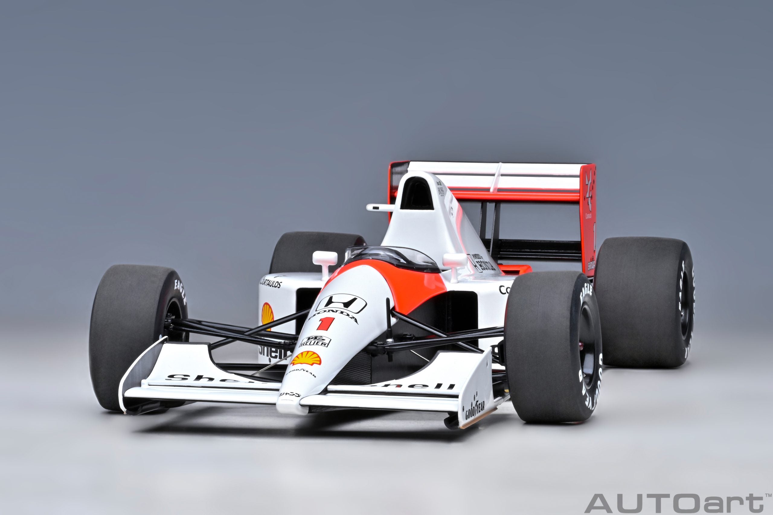 McLaren MP4/6 Honda #1 – Ayrton Senna Weltmeister, Großer Preis von Japan 1991 im Maßstab 1:18 von AUTOart