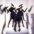 The Fashion Royalty Collection: Sister Moguls Duo-Doll Gift Set 2016 – Integrity Toys – view 10