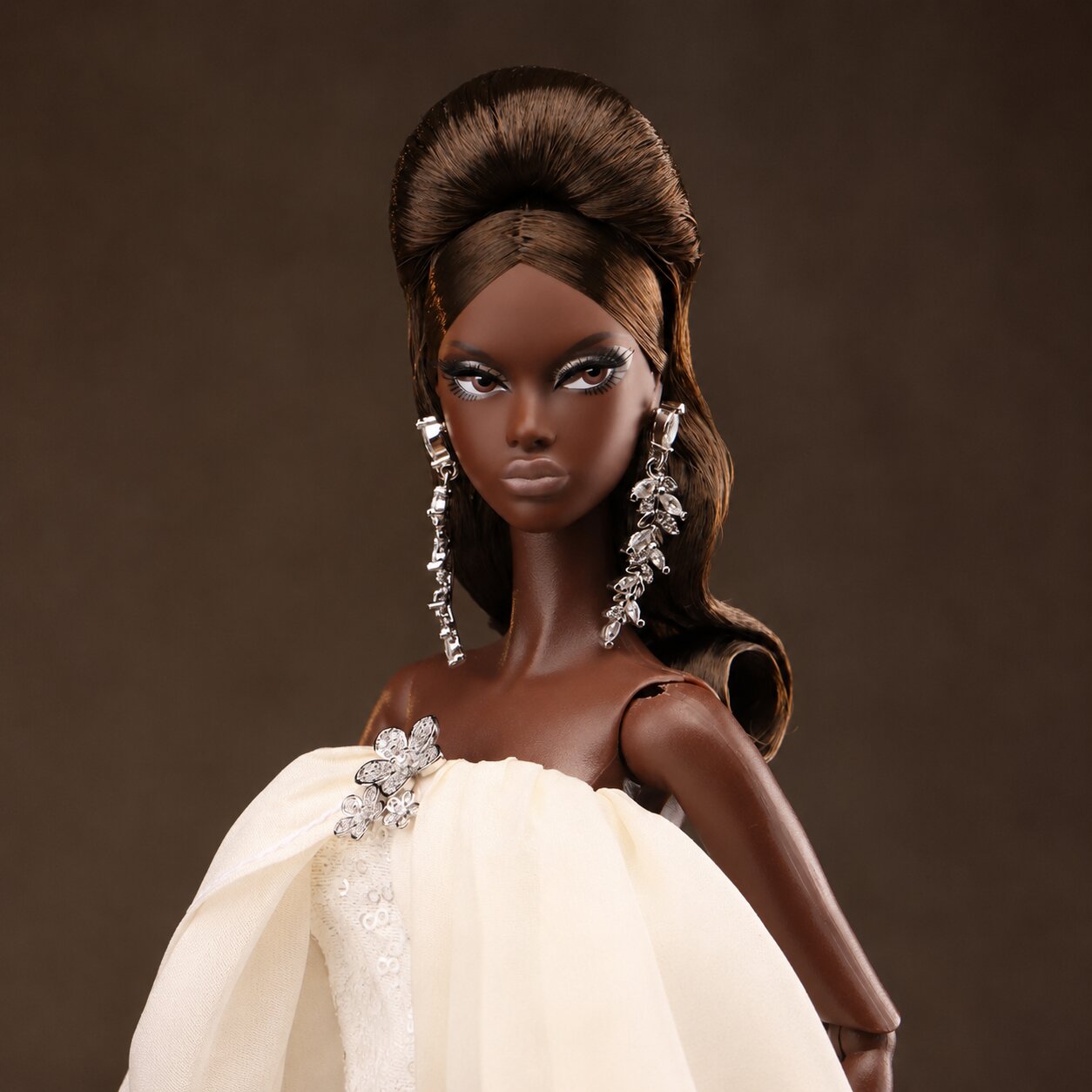 8th Anniversary White Gala: Yaya 2026