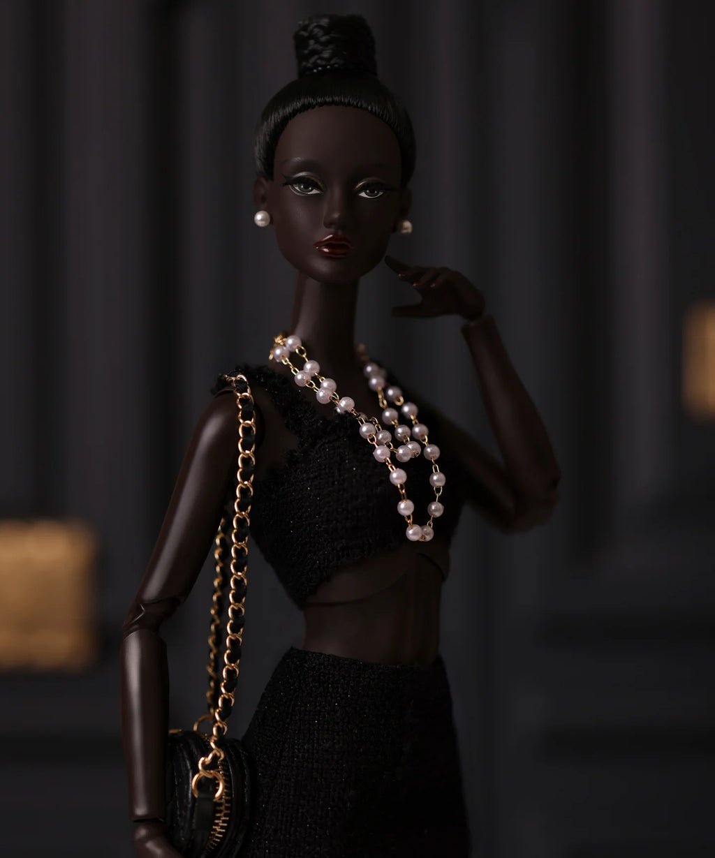 Serie 2 PARIS Modell Nr. 02 Defa Lucy