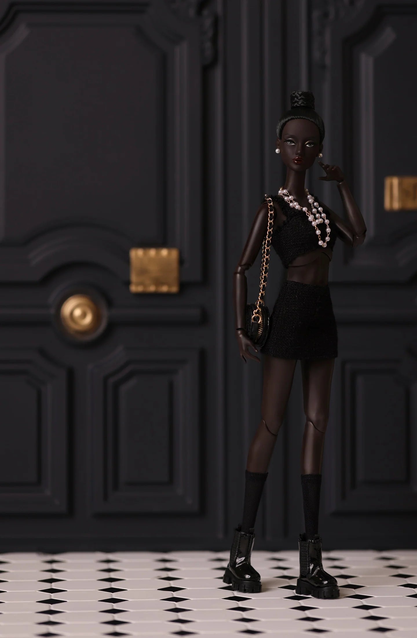 Serie 2 PARIS Modell Nr. 02 Defa Lucy