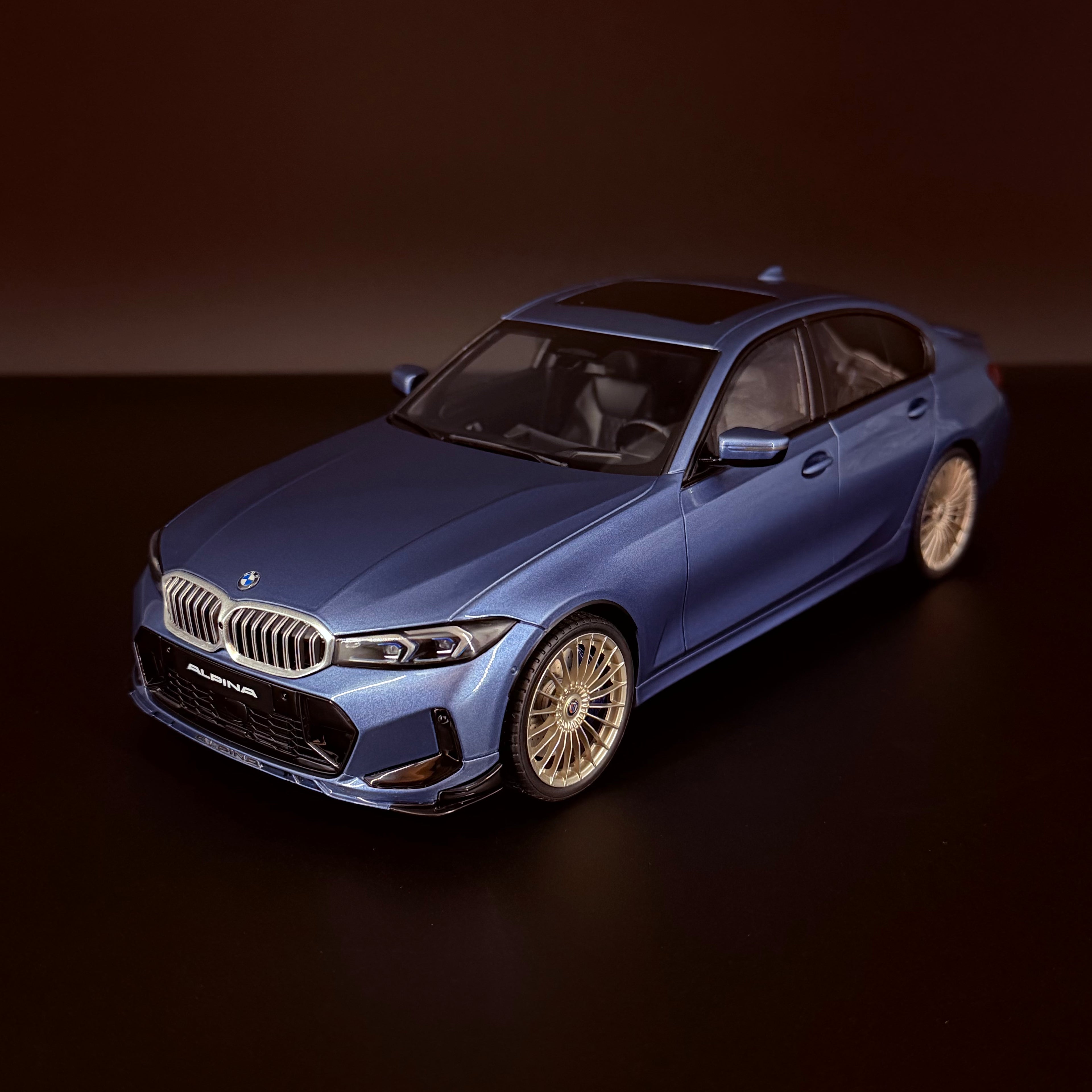 1:18 BMW ALPINA B3 GT Saloon GT543 от GT Spirit