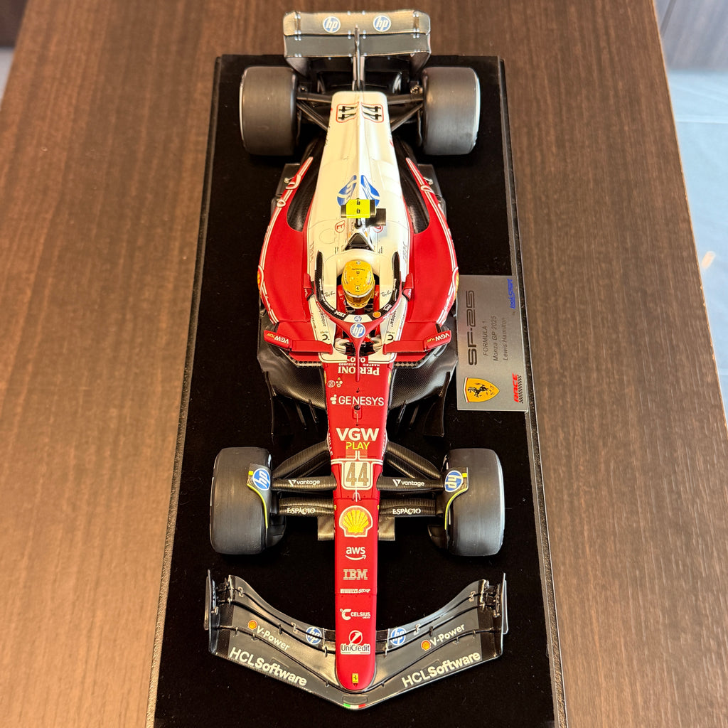Ferrari SF-25 č. 44 Lewis Hamilton, Veľká cena Monzy 2025, mierka 1:18 od Looksmart