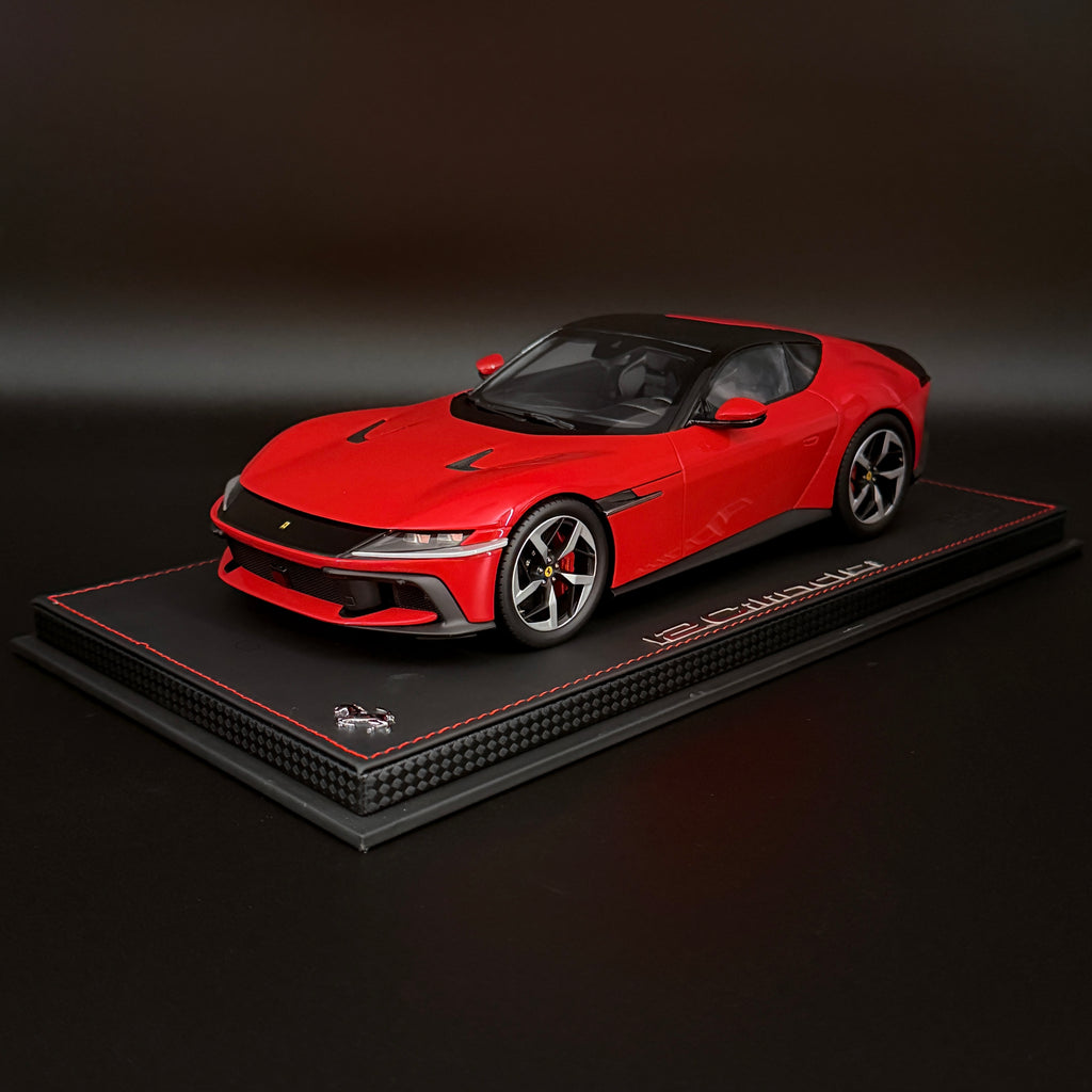 Ferrari 12Cilindri Rosso Corsa – Escala 1:18 con vitrina (Edición limitada 48 unidades) de BBR Models