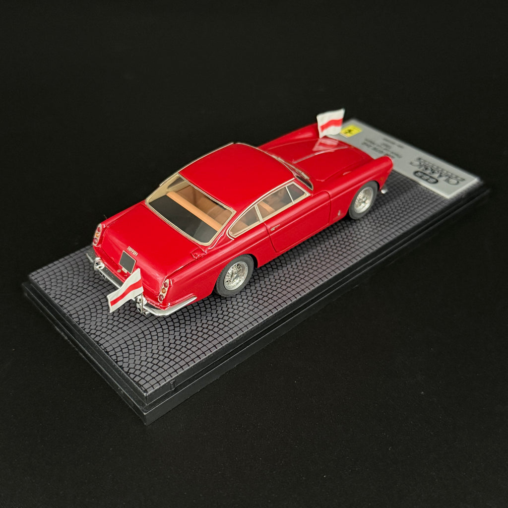 1:43 Ferrari 250 GTE 2+2 Pace Car – Le Mans 1960 – limitált kiadás, 200 db, BBR