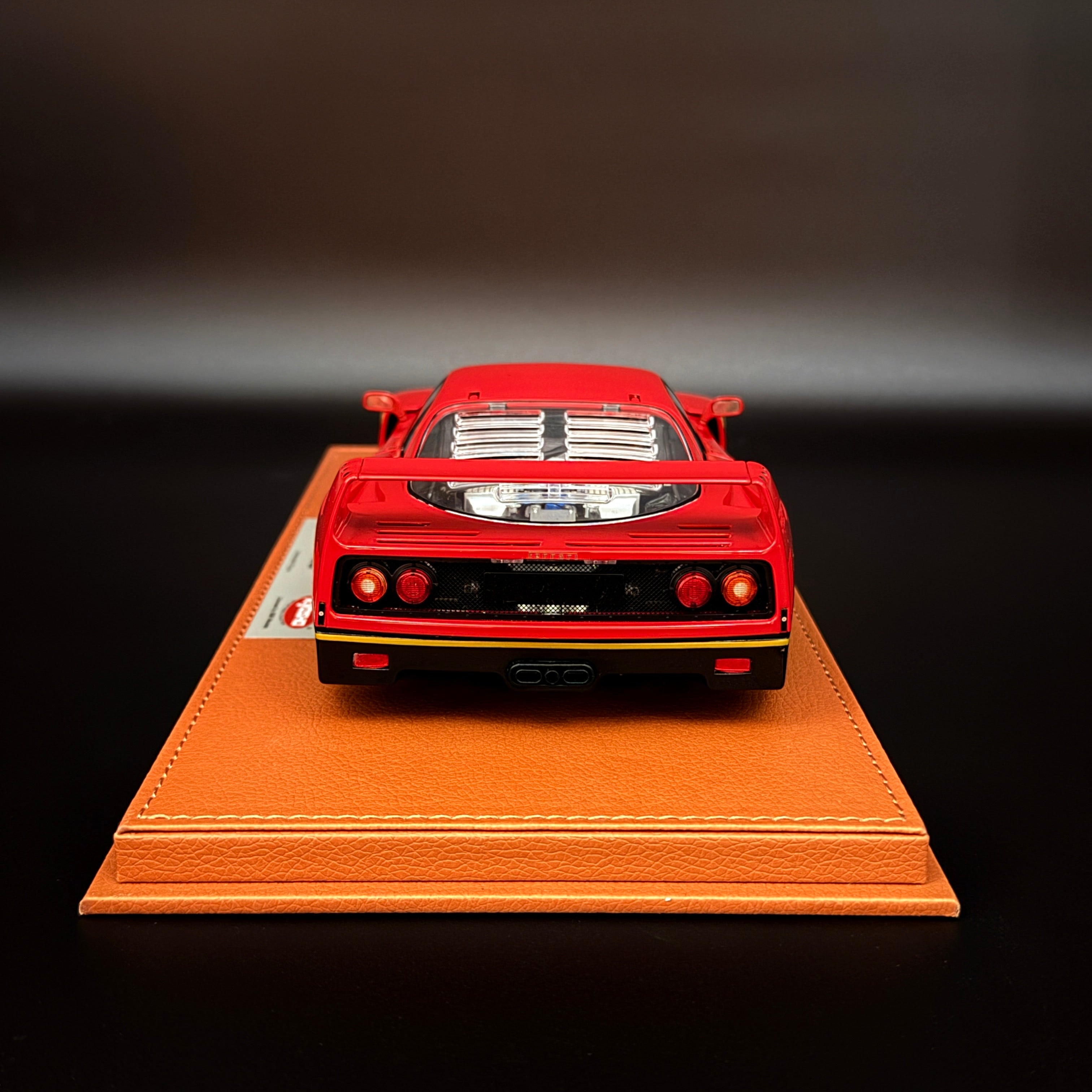 Bbr-models Ferrari F40 1987 - Mit Vitrine - Mit Showcase 1/18 Rot Schwarz Gold