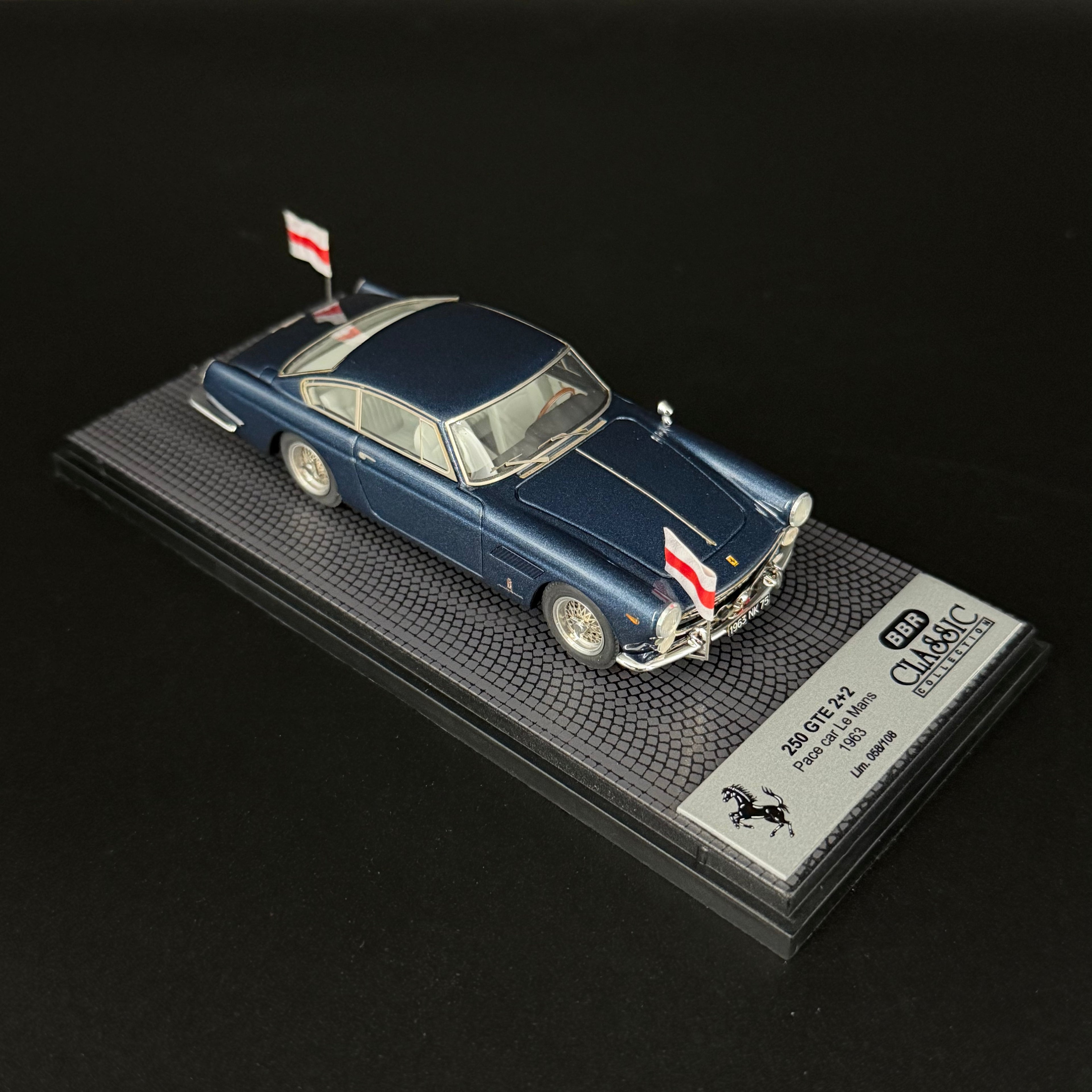 1:43 Ferrari 250 GTE 2+2 Pace Car – Le Mans 1963 – limitált kiadás, 108 db, BBR