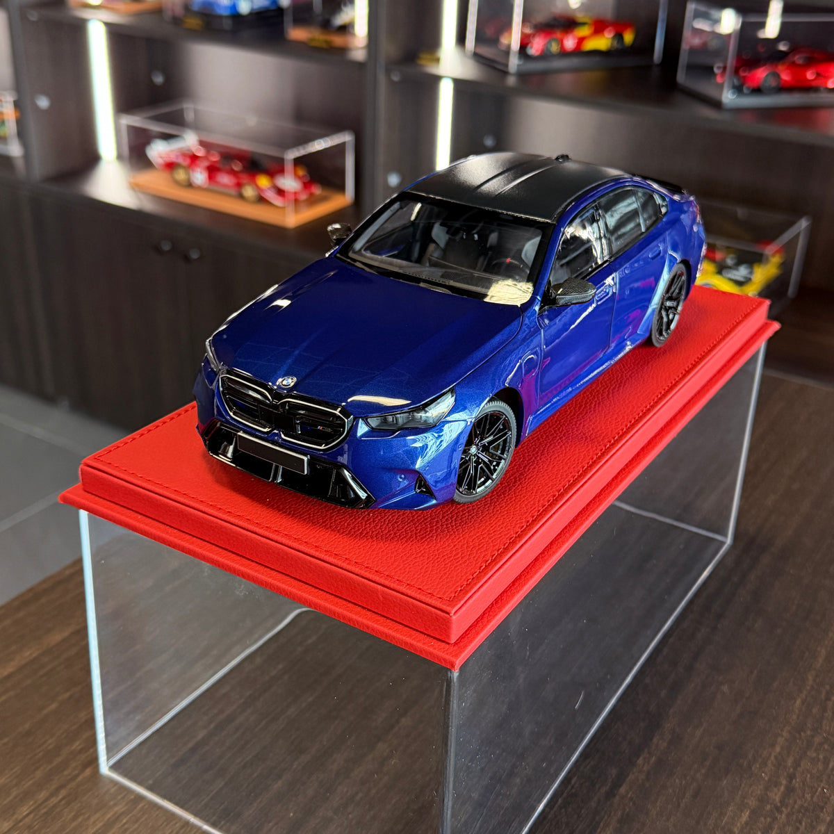 BMW M5 2024 Blue Metallic 1:18 Scale by Minichamps