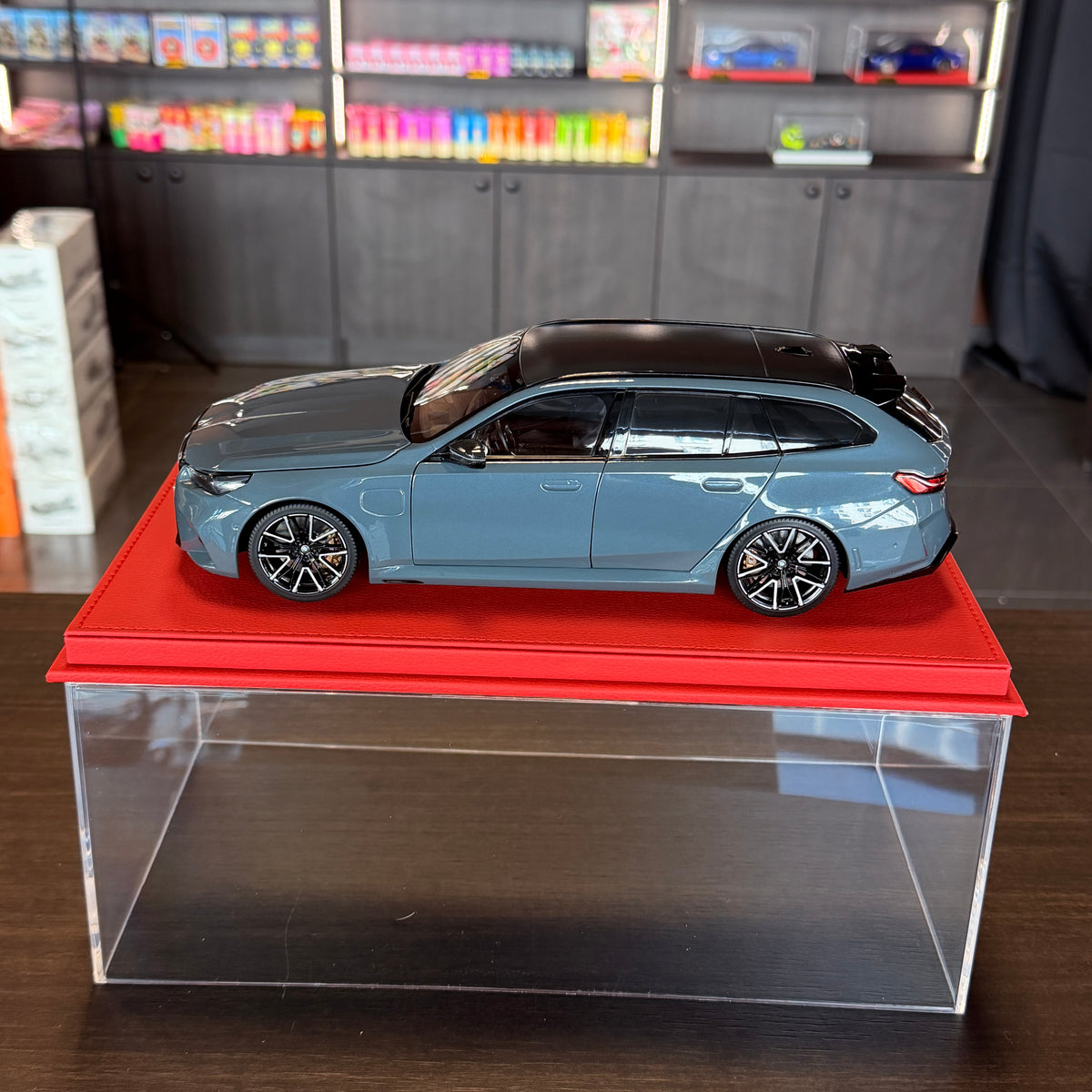 BMW M5 Touring 2024 Grey Metallic 1:18 Scale by Minichamps