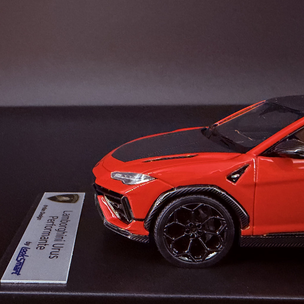Lamborghini Urus Performante – Rosso Arancio im Maßstab 1:43 von LookSmart