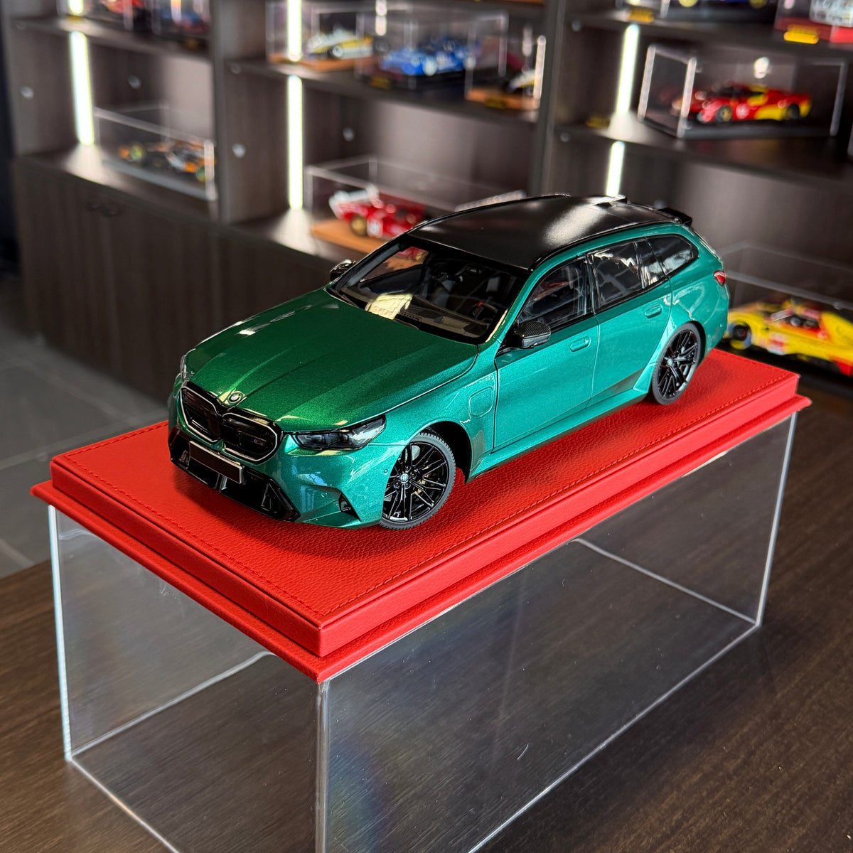 BMW M5 Touring 2024 Green Metallic 1:18 Scale by Minichamps