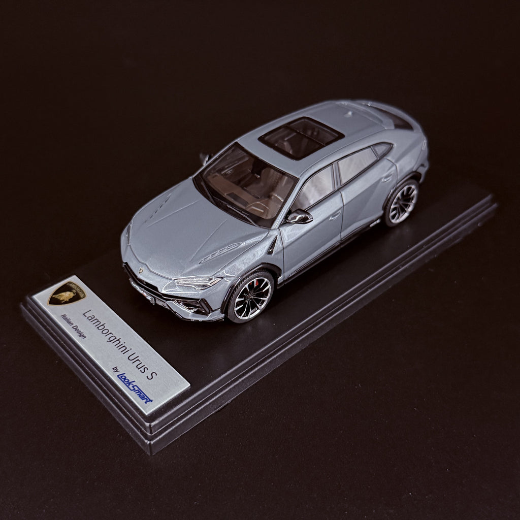 Lamborghini Urus S – Grigio Telesto im Maßstab 1:43 von LookSmart