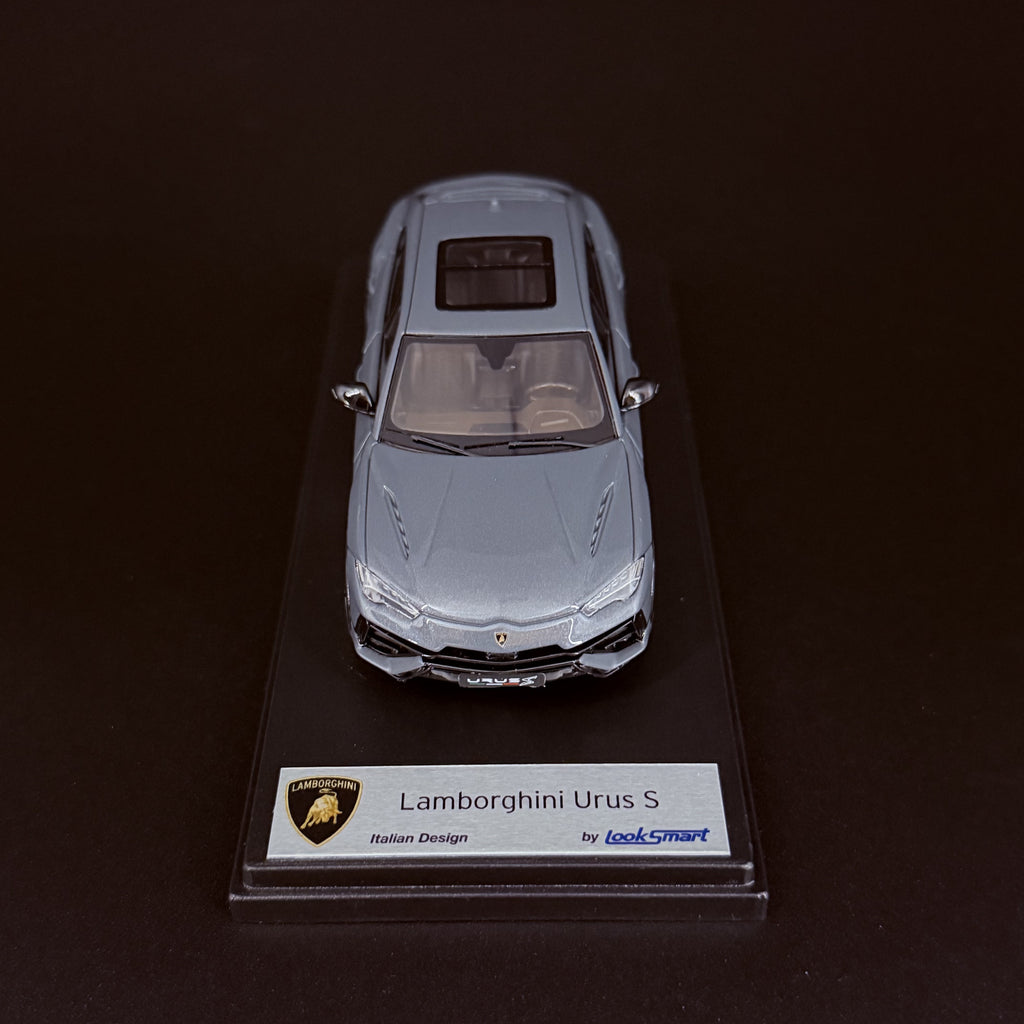 Lamborghini Urus S – Grigio Telesto im Maßstab 1:43 von LookSmart