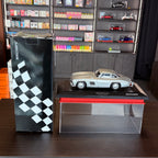 Mercedes-Benz 300 SL 1955 stříbrný v měřítku 1:18 od Minichamps
