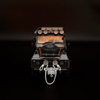 Land Rover Defender Movie (2001 Tomb Raider) Edition 1:18 Maßstab von KYOSHO