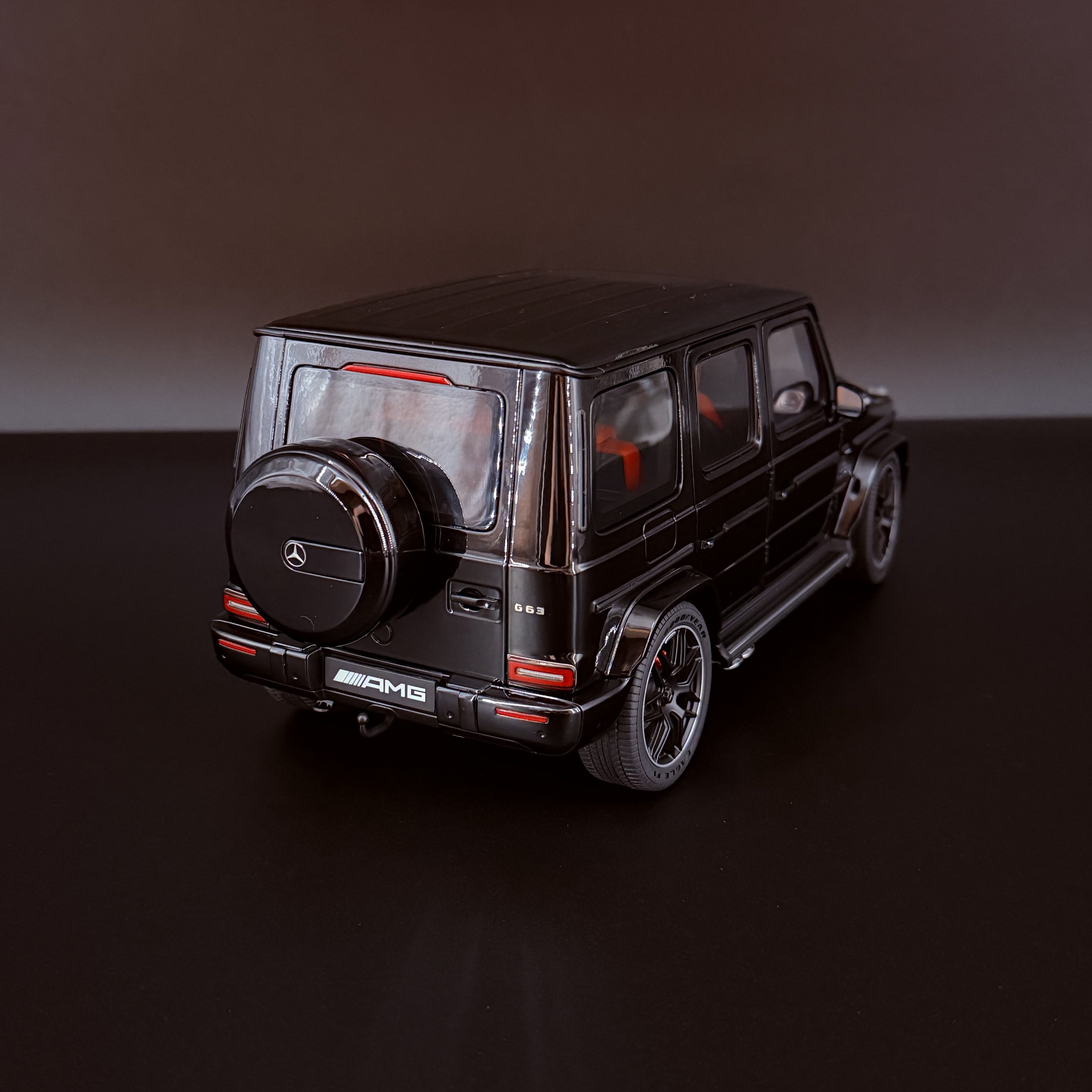 Mercedes-AMG G 63 2019 – Glanzschwarz Maßstab 1:18 von AUTOart