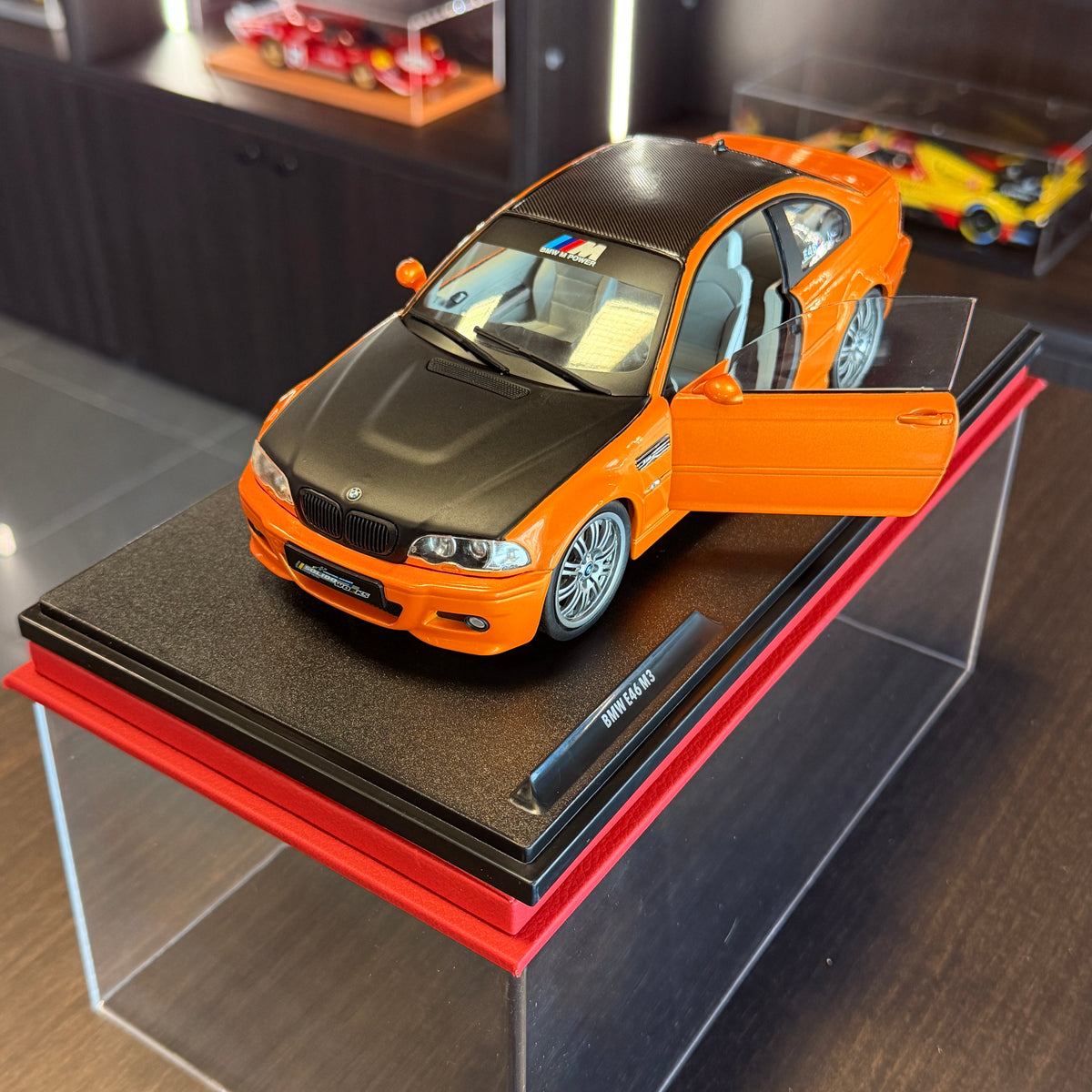 BMW E46 M3 kupé 2000 Solido Works oranžové 1:18 od Solido