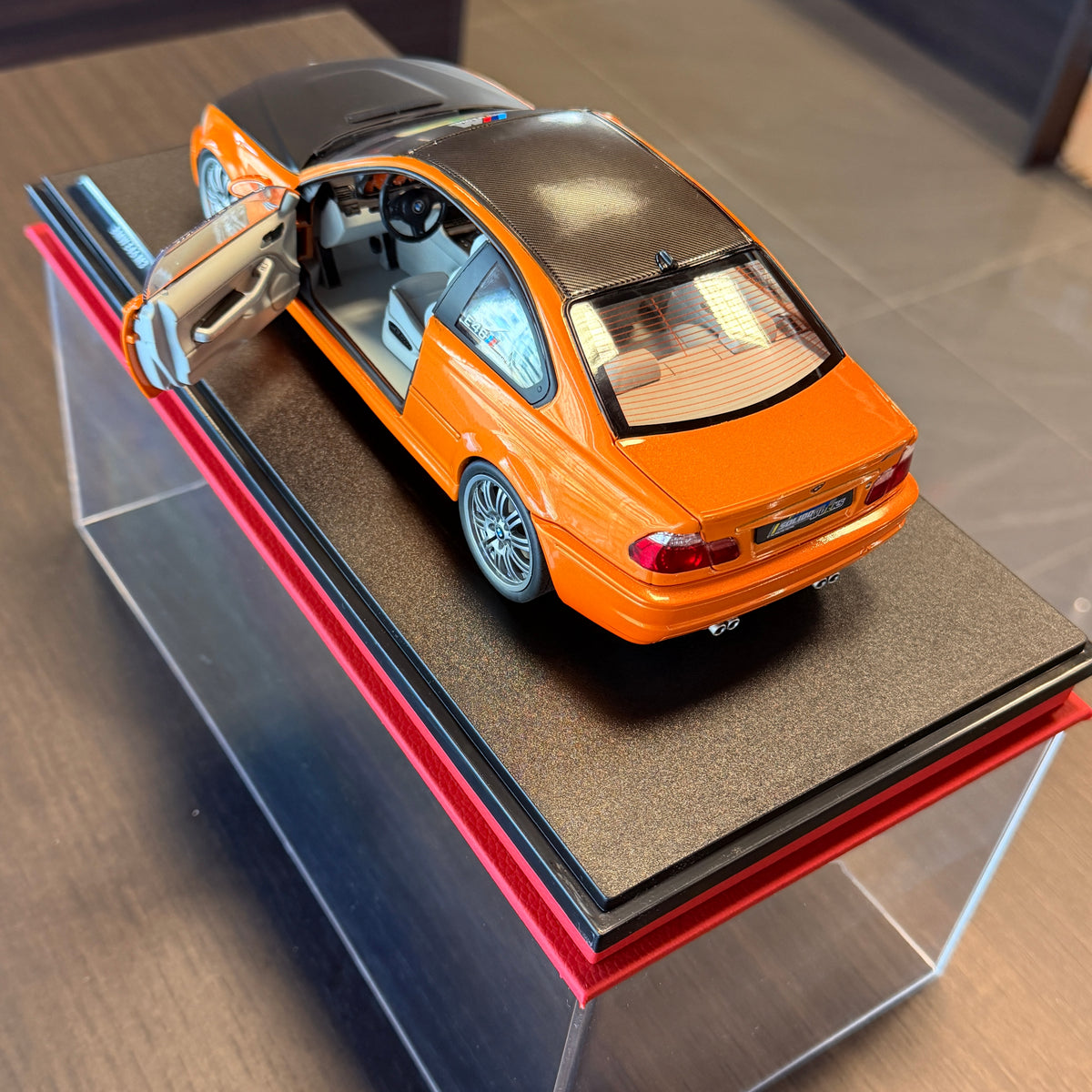 BMW E46 M3 kupé 2000 Solido Works oranžové 1:18 od Solido