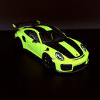Porsche 911 GT2 RS Weissach Paket (991.2) – Acidgrün Maßstab 1:18 von AUTOart