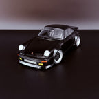 Porsche 911 Turbo (930) „BlackBird“ – Wangan Midnight Comic #1 Version im Maßstab 1:18 von AUTOart
