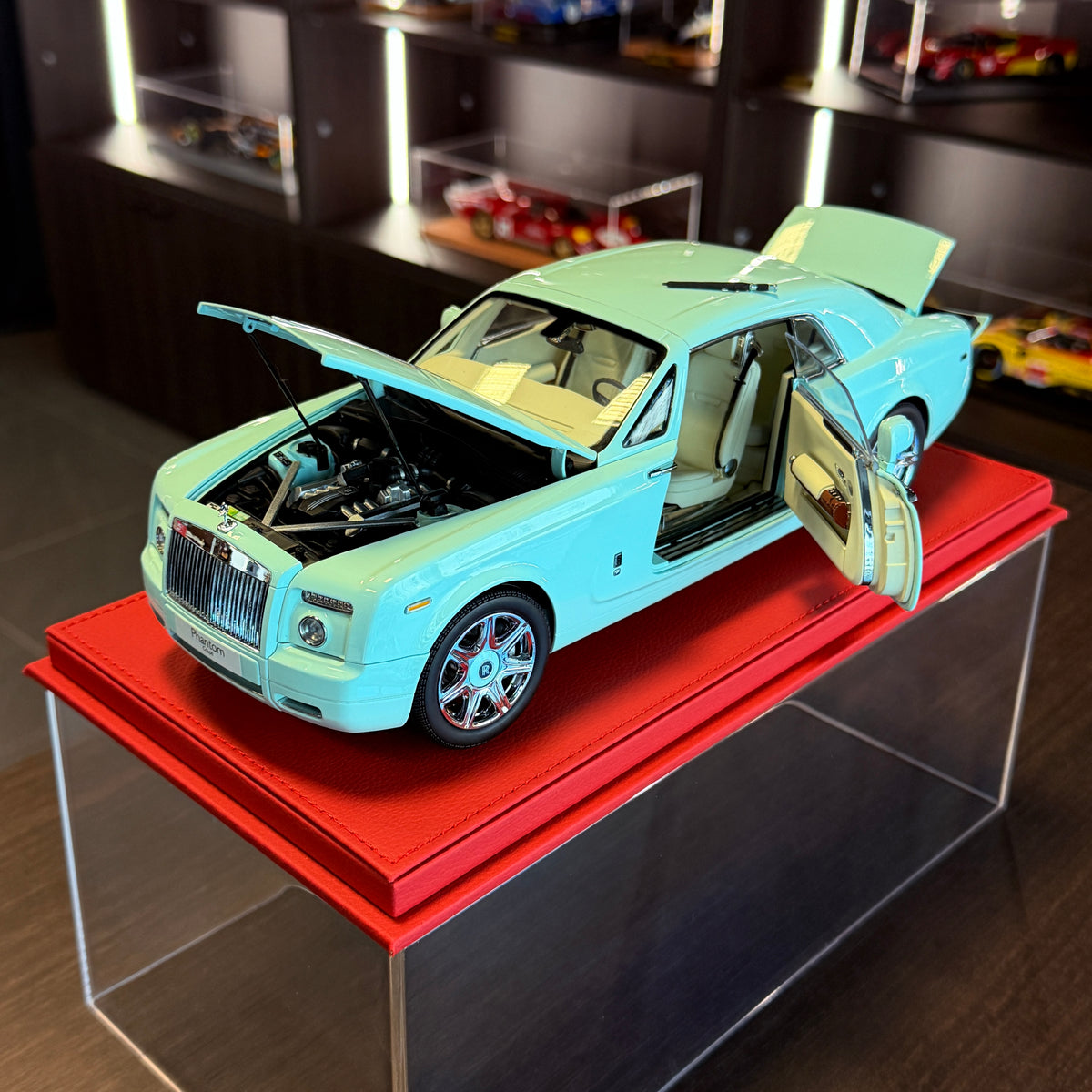 Rolls-Royce Phantom Coupé tyrkysové 1:18 od Kyosho