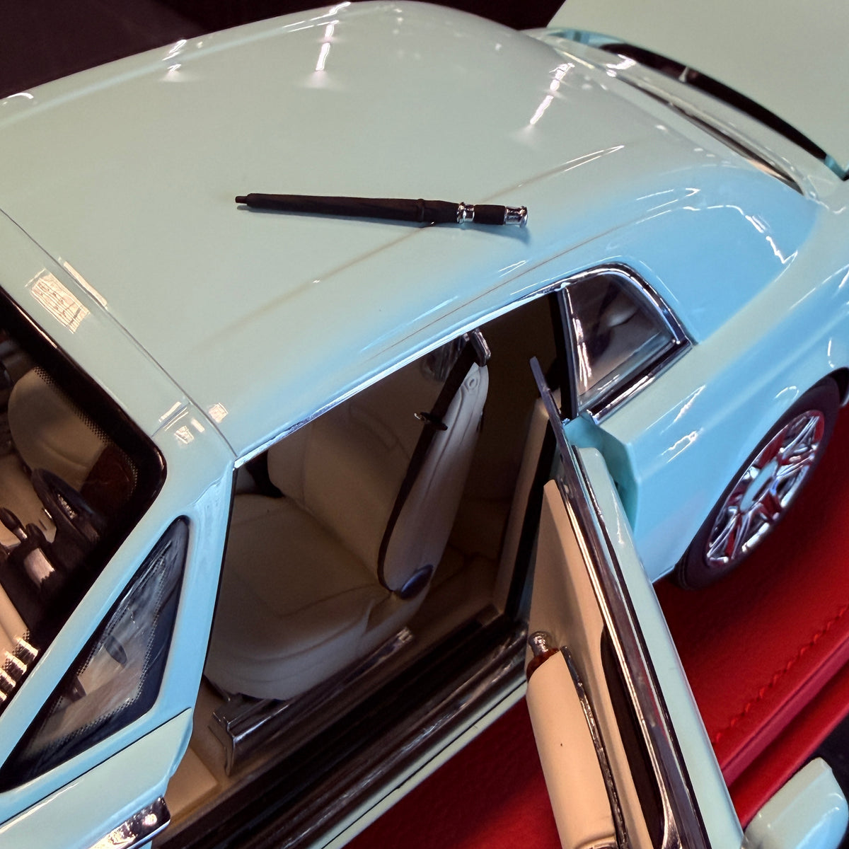 Rolls-Royce Phantom Coupe Turquoise 1:18 by Kyosho