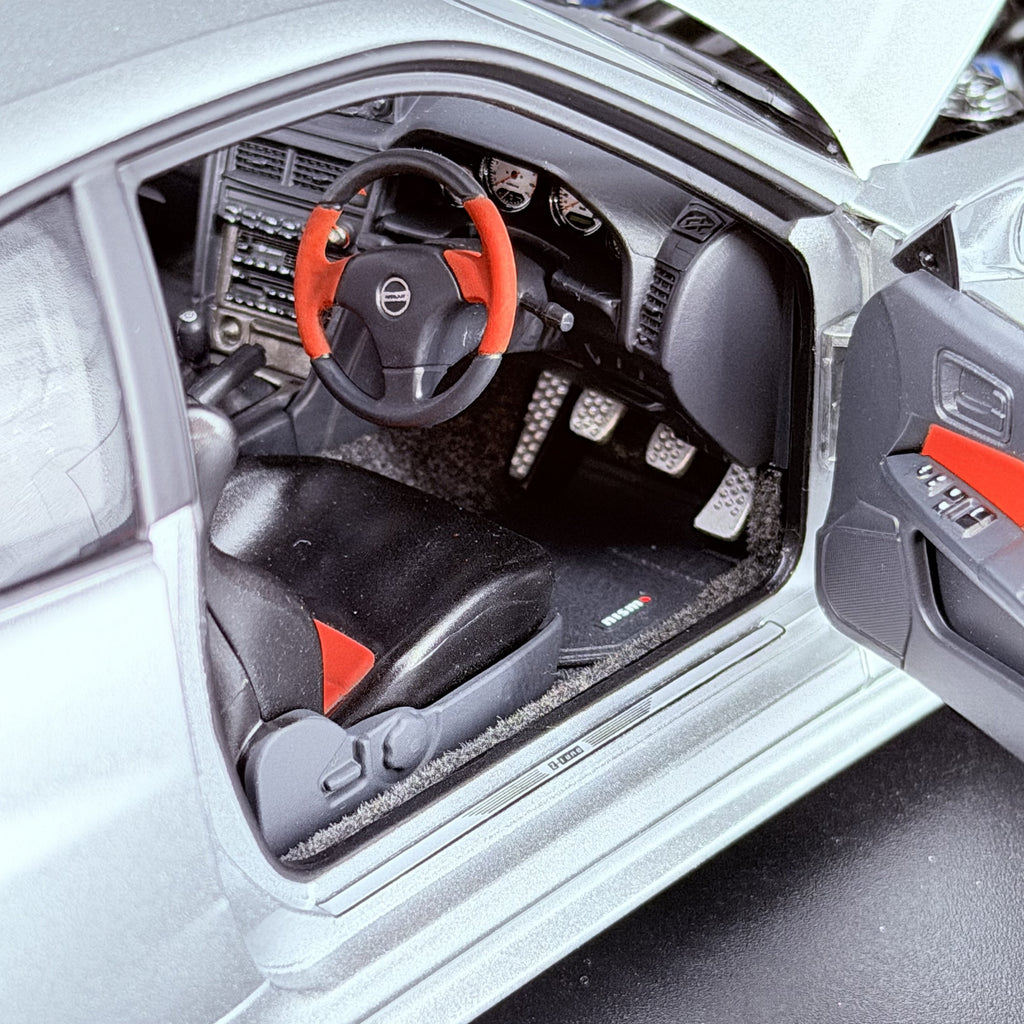 Nissan Skyline GT-R (R34) NISMO Z-Tune 2005 – Z-Tune Silver Maßstab 1:18 von AUTOart