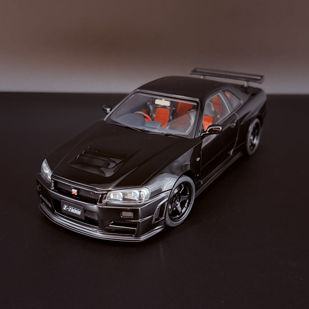 Nissan Skyline GT-R (R34) NISMO Z-Tune 2002 – Pearl Black 1:18 Maßstab von AUTOart