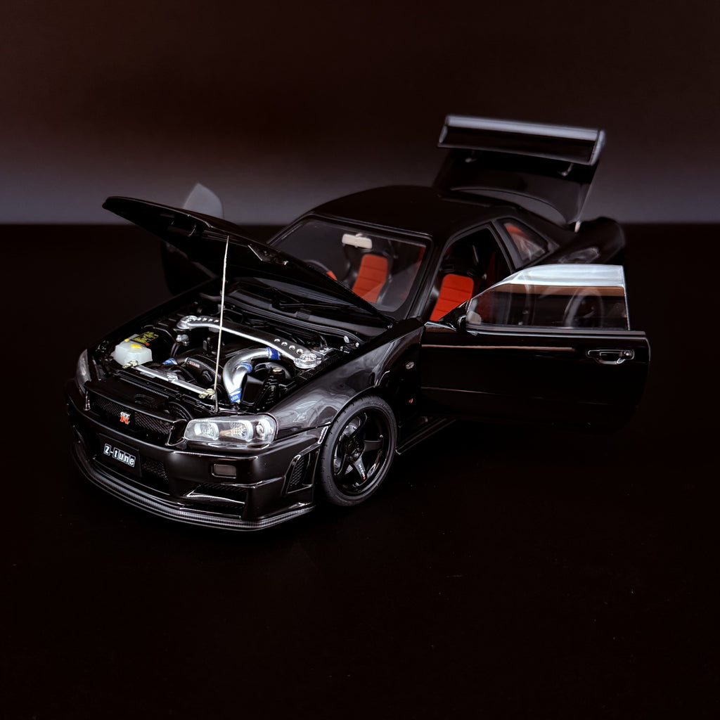 Nissan Skyline GT-R (R34) NISMO Z-Tune 2002 – Pearl Black 1:18 Maßstab von AUTOart