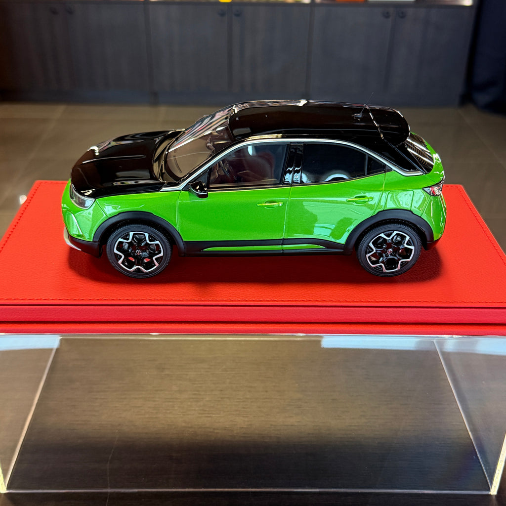 Opel Mokka-e GS Line 2021 – Matcha Green 1:18 od OttOmobile — Limitovaná edice 999 ks