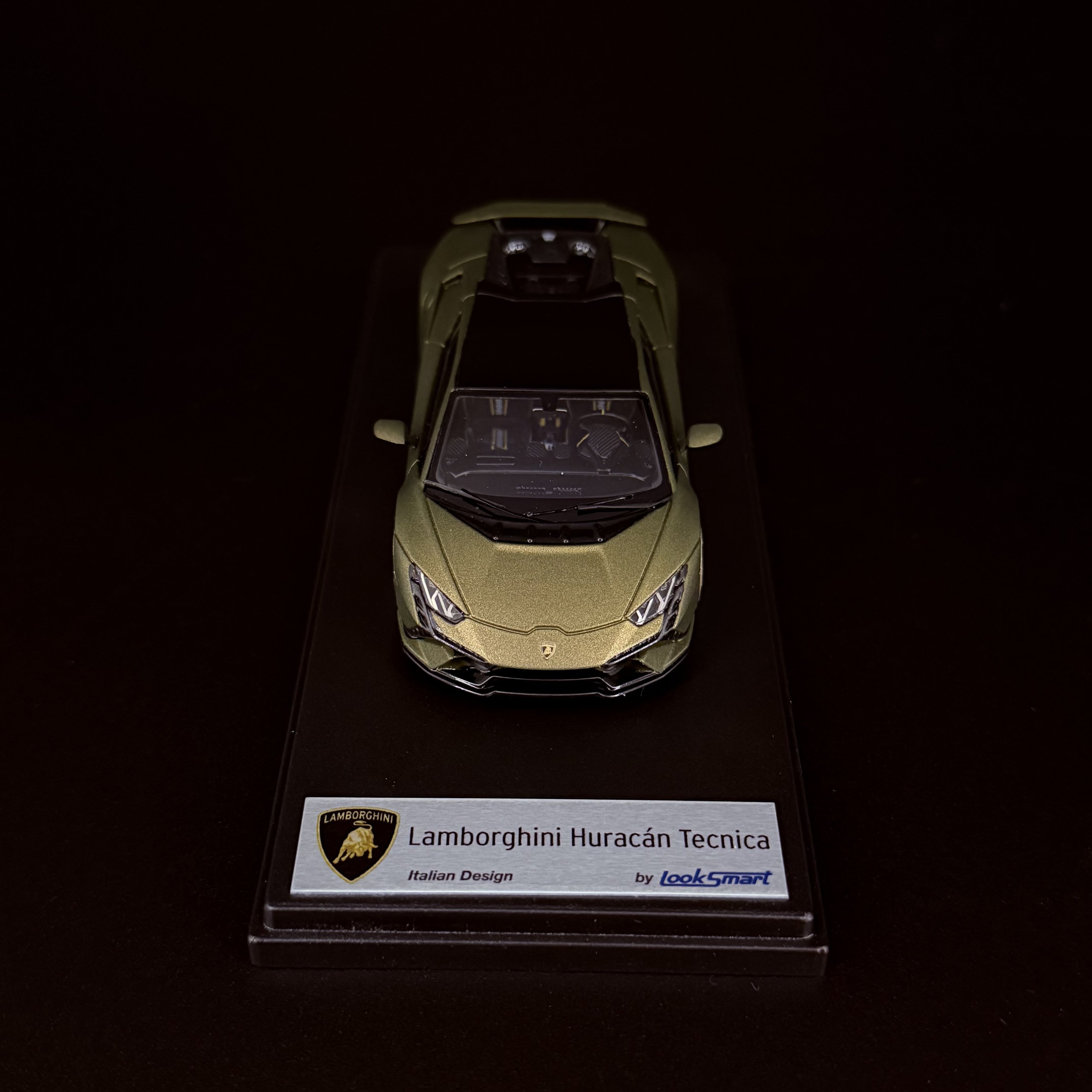 Lamborghini Huracán Tecnica 2022 – Verde Gea im Maßstab 1:43 von Looksmart