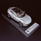 Ferrari Purosangue – Metallic Silver Limited Edition (99 Stück) im Maßstab 1:43 von LookSmart