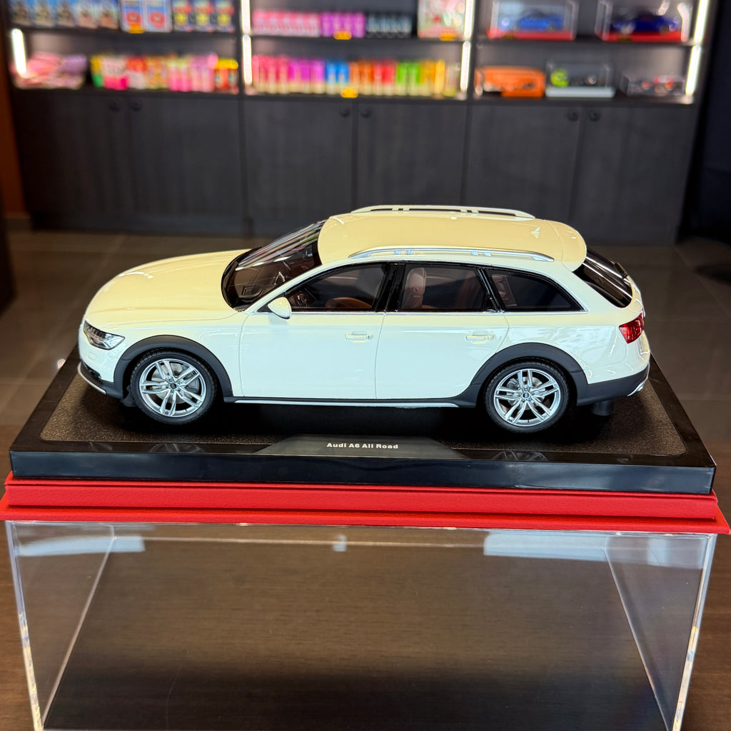 Audi A6 C7 allroad 2015 – ibisově bílý 1:18 od OttOmobile