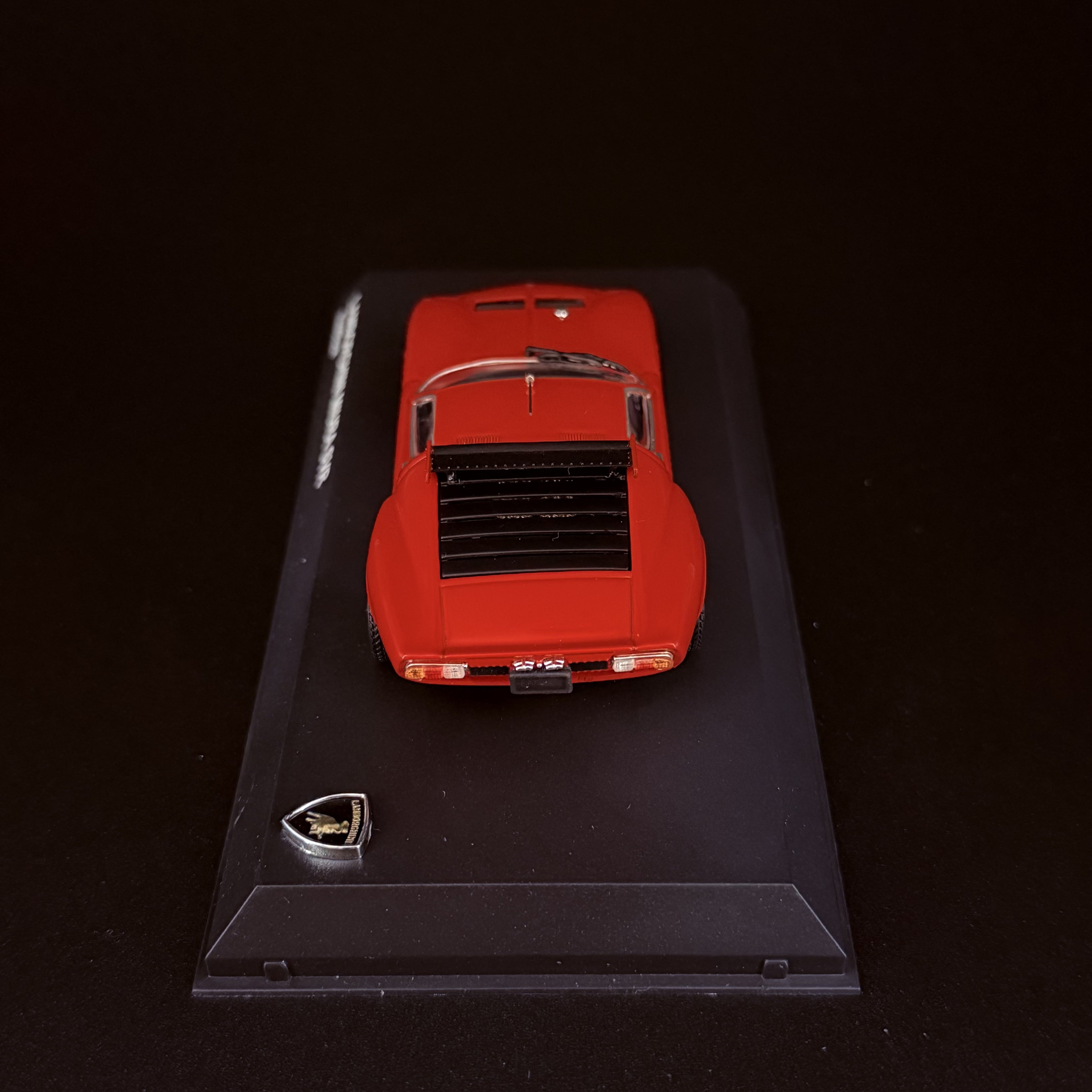 Lamborghini Miura SVR – Rot / Schwarz im Maßstab 1:43 von KYOSHO