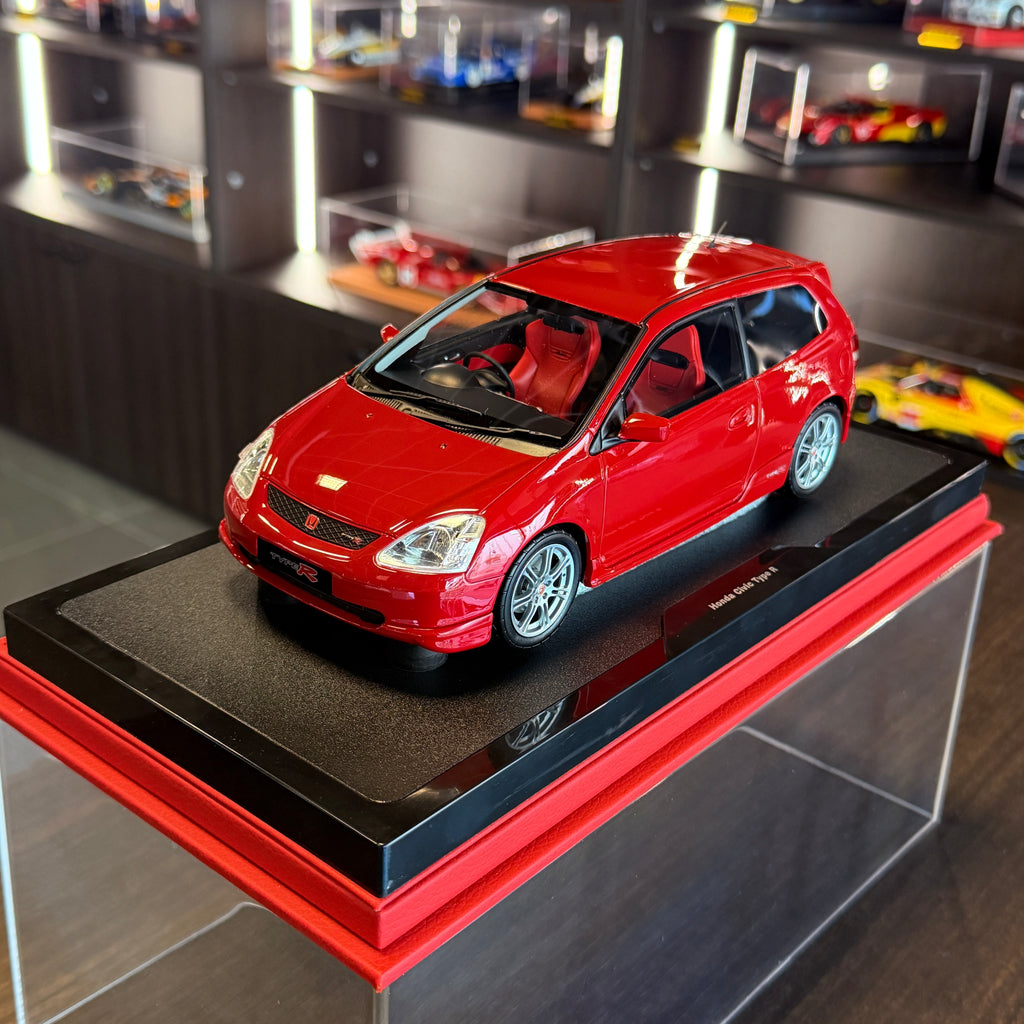 Honda Civic Type R EP3 2005 – milánská červená 1:18 od OttOmobile
