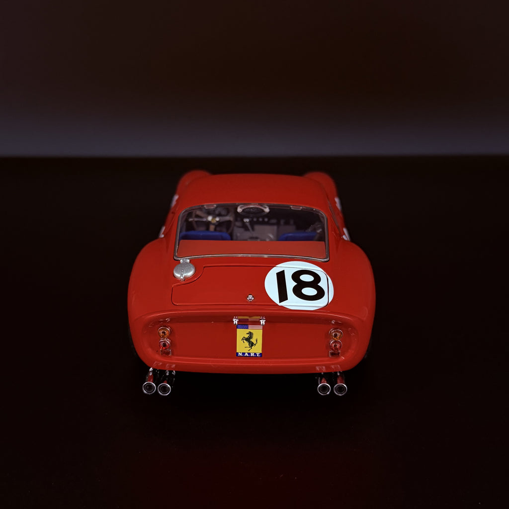 Ferrari 250 GTO #18 – 1963 Daytona 3 Hours, Rot 1:18 Maßstab von KYOSHO (Lizenziert von BBR Models)