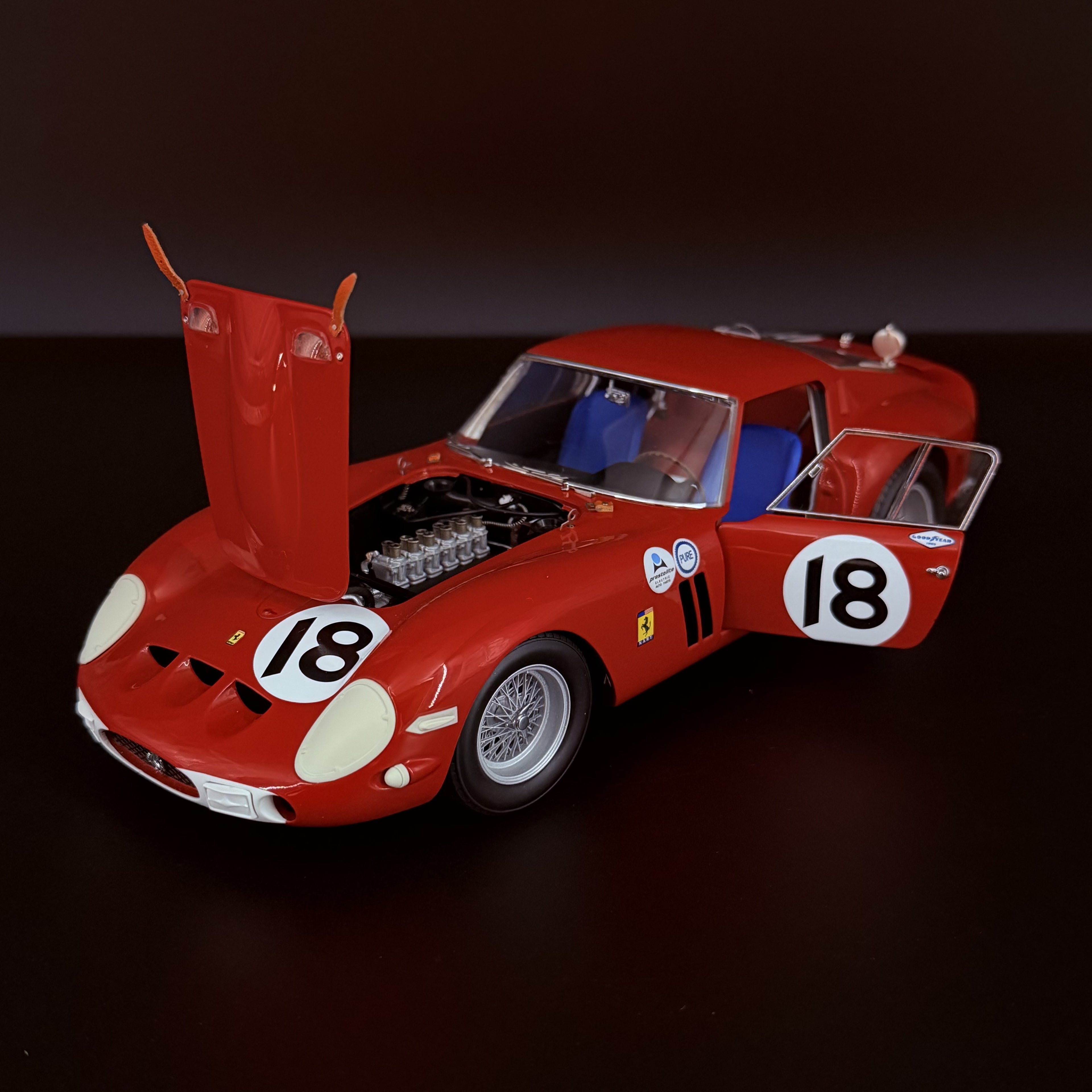 Ferrari 250 GTO #18 – 1963 Daytona 3 Hours, Rot 1:18 Maßstab von KYOSHO (Lizenziert von BBR Models)