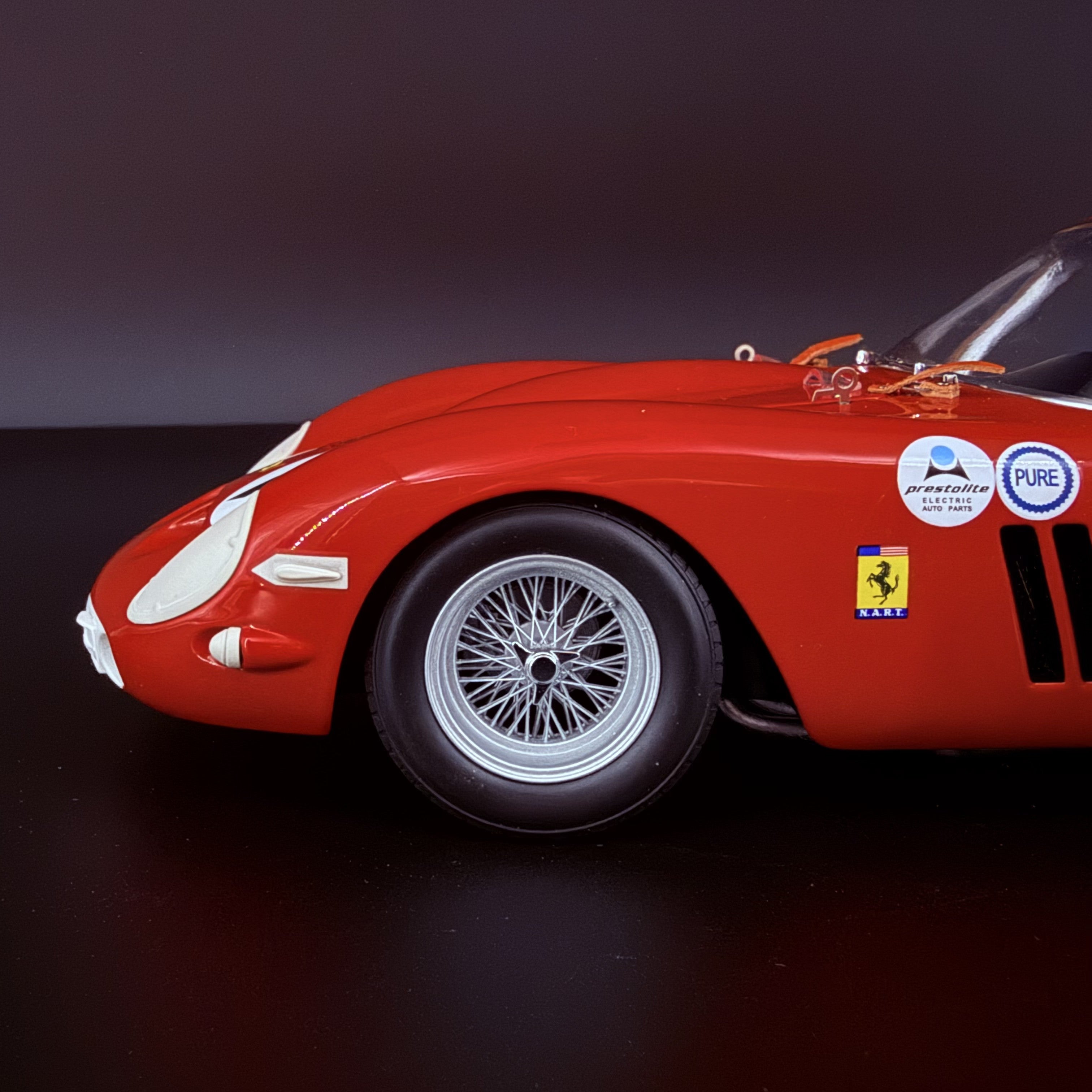 Ferrari 250 GTO #18 – 1963 Daytona 3 Hours, Rot 1:18 Maßstab von KYOSHO (Lizenziert von BBR Models)