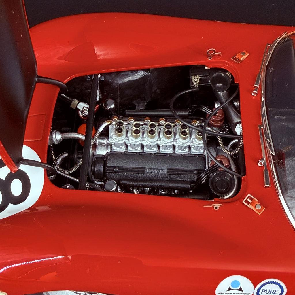 Ferrari 250 GTO #18 – 1963 Daytona 3 Hours, Rot 1:18 Maßstab von KYOSHO (Lizenziert von BBR Models)